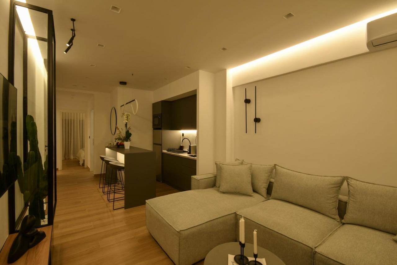 Luxury Downtown Apartment C2 塞萨洛尼基 外观 照片